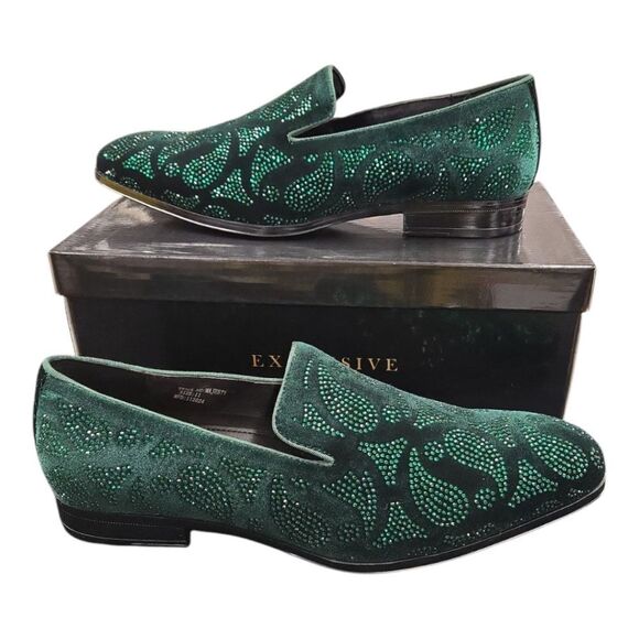 AFTER MIDNIGHT VINTNER VELVET COLLECTION:GREEN CRYSTAL-STUDDED SMOKER SHOES. main image 6
